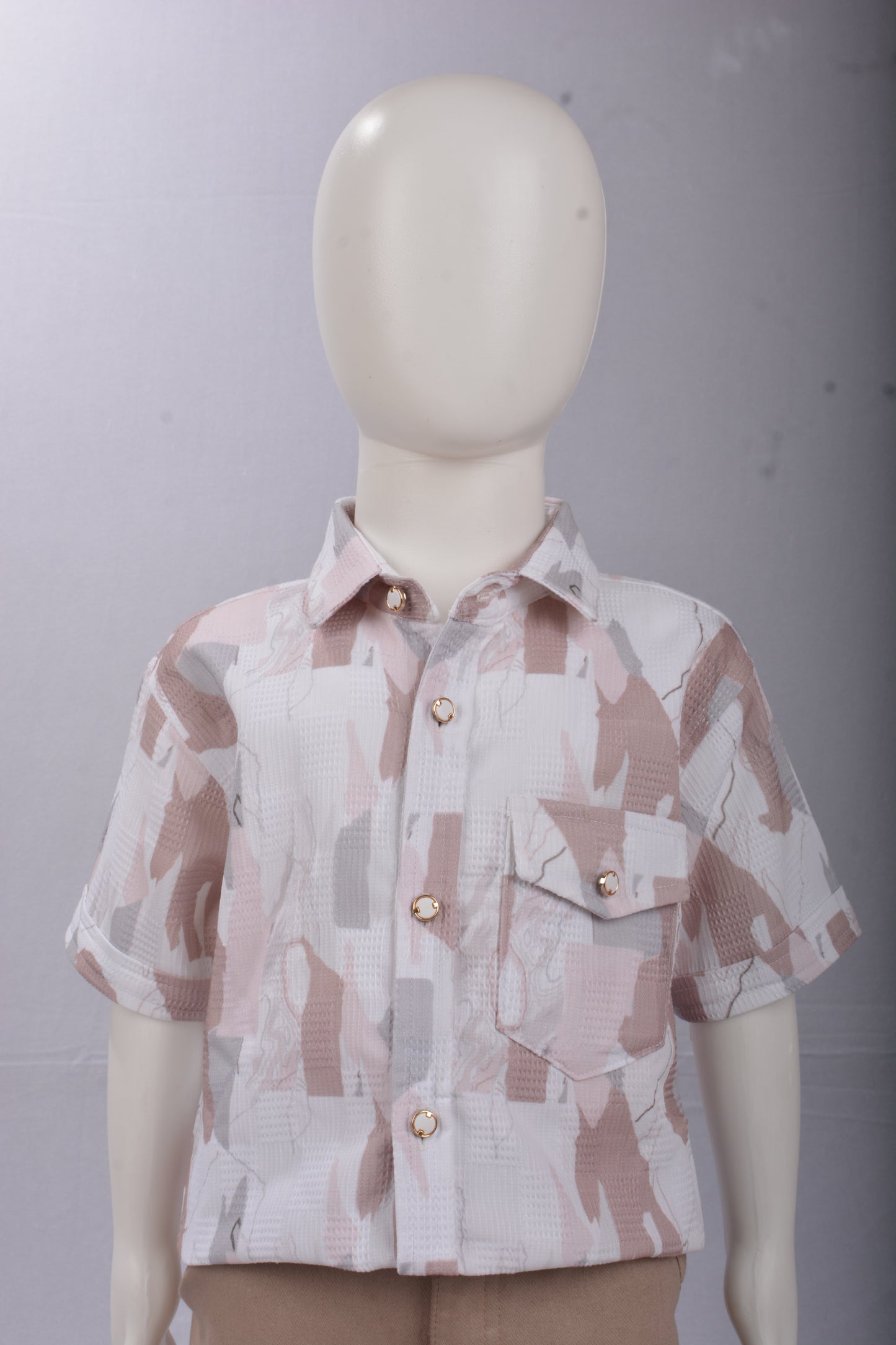 JUSTMAAMA Toddler/Little Boy's Hawaiian Style Abstract Print Shirt & Khaki Shorts Set