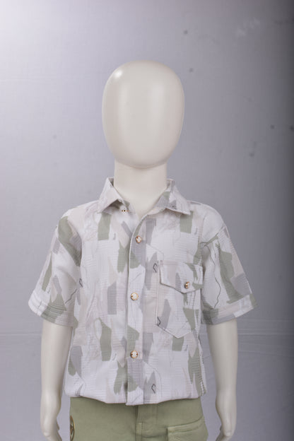 JUSTMAAMA Toddler/Little Boy's Hawaiian Style Abstract Print Shirt & Khaki Shorts Set