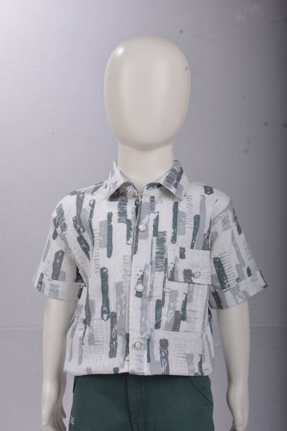 Justmaama Toddler/Little Boy's Modern Printed Short Sleeve Collared Shirt & Multi- Pocket Utility Shorts Set | Two-Piece Outfit