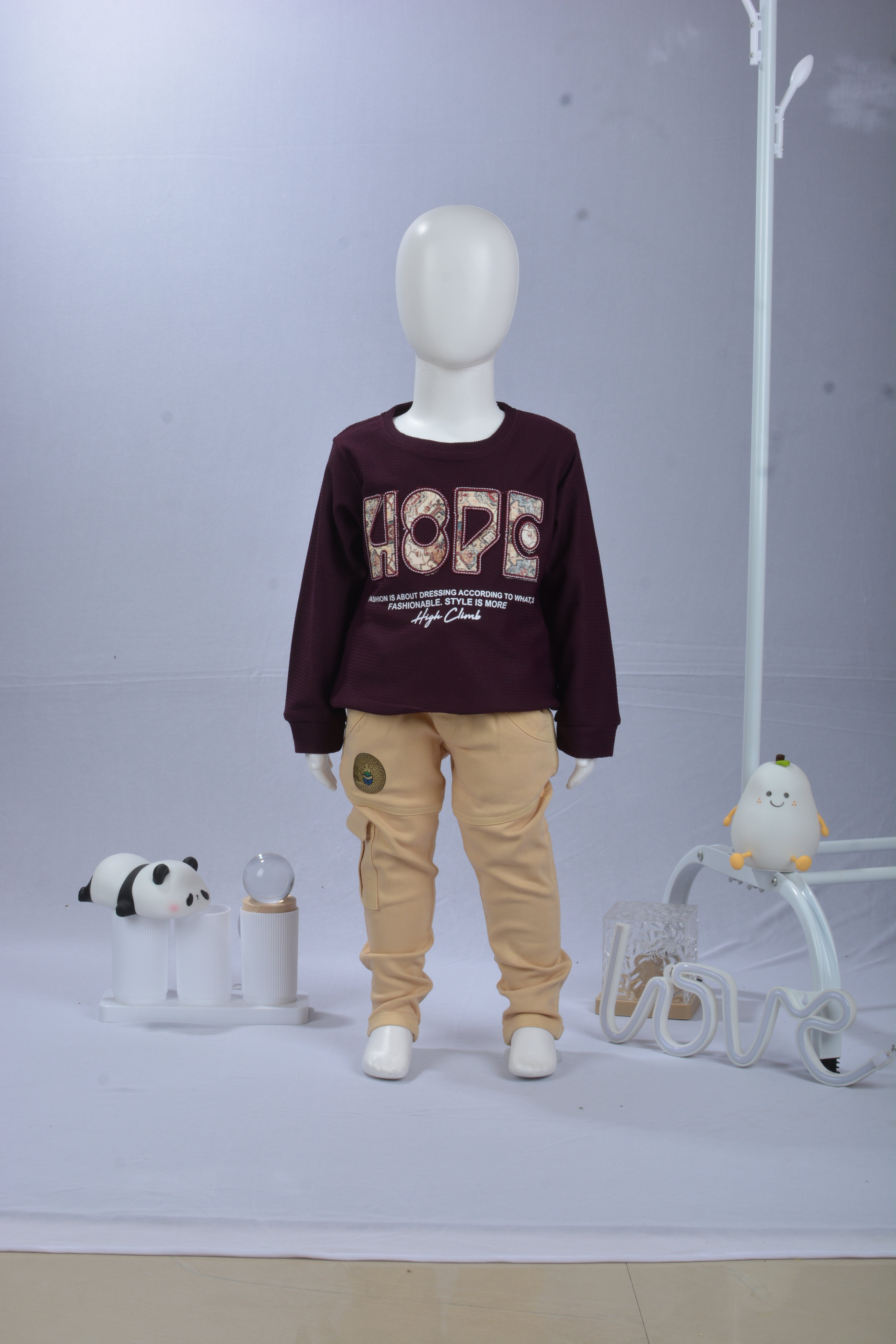 Kids Premium Winter Wear Set – Printed Sweatshirt with Comfortable Joggers
