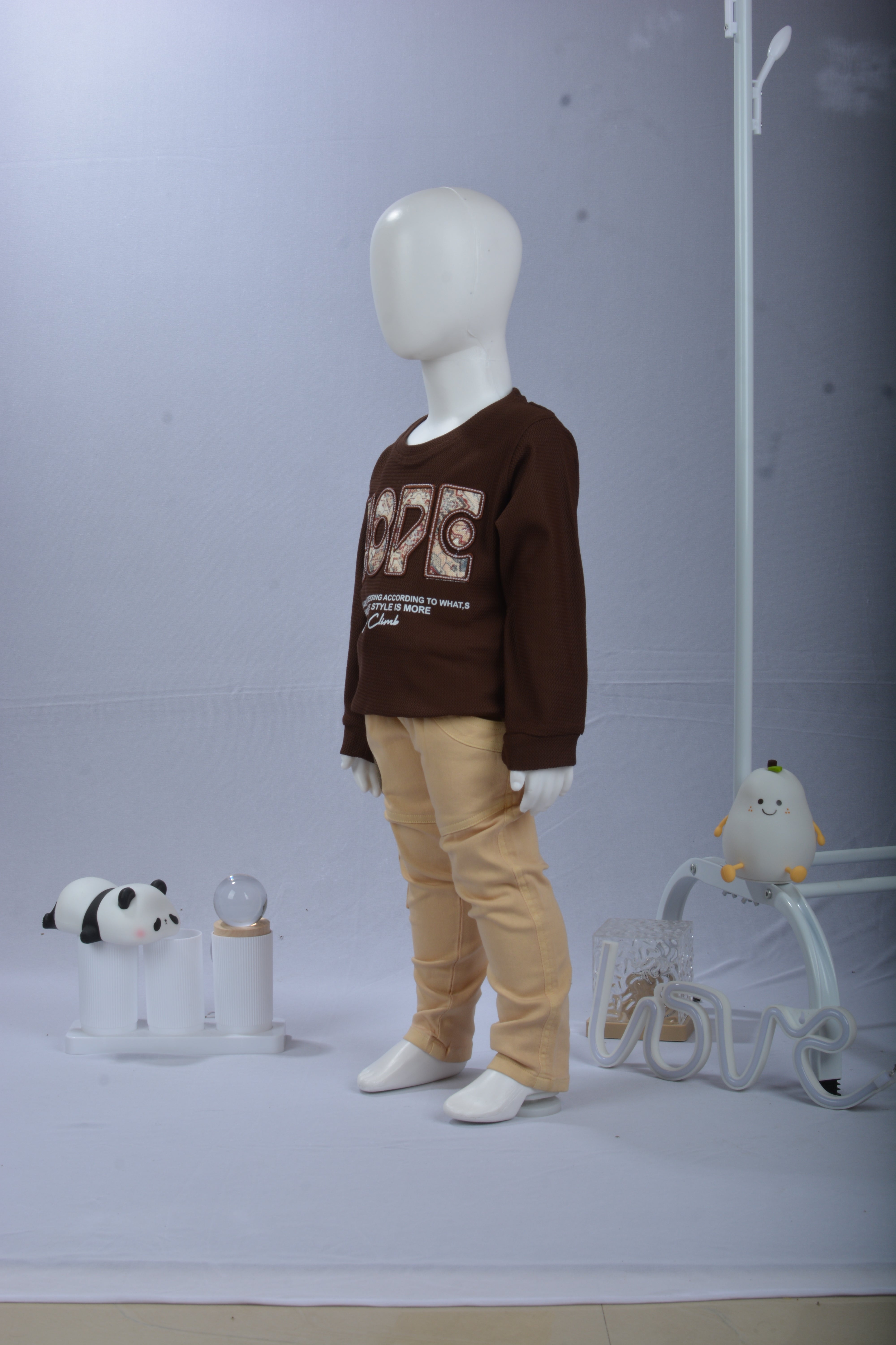 Kids Premium Winter Wear Set – Printed Sweatshirt with Comfortable Joggers