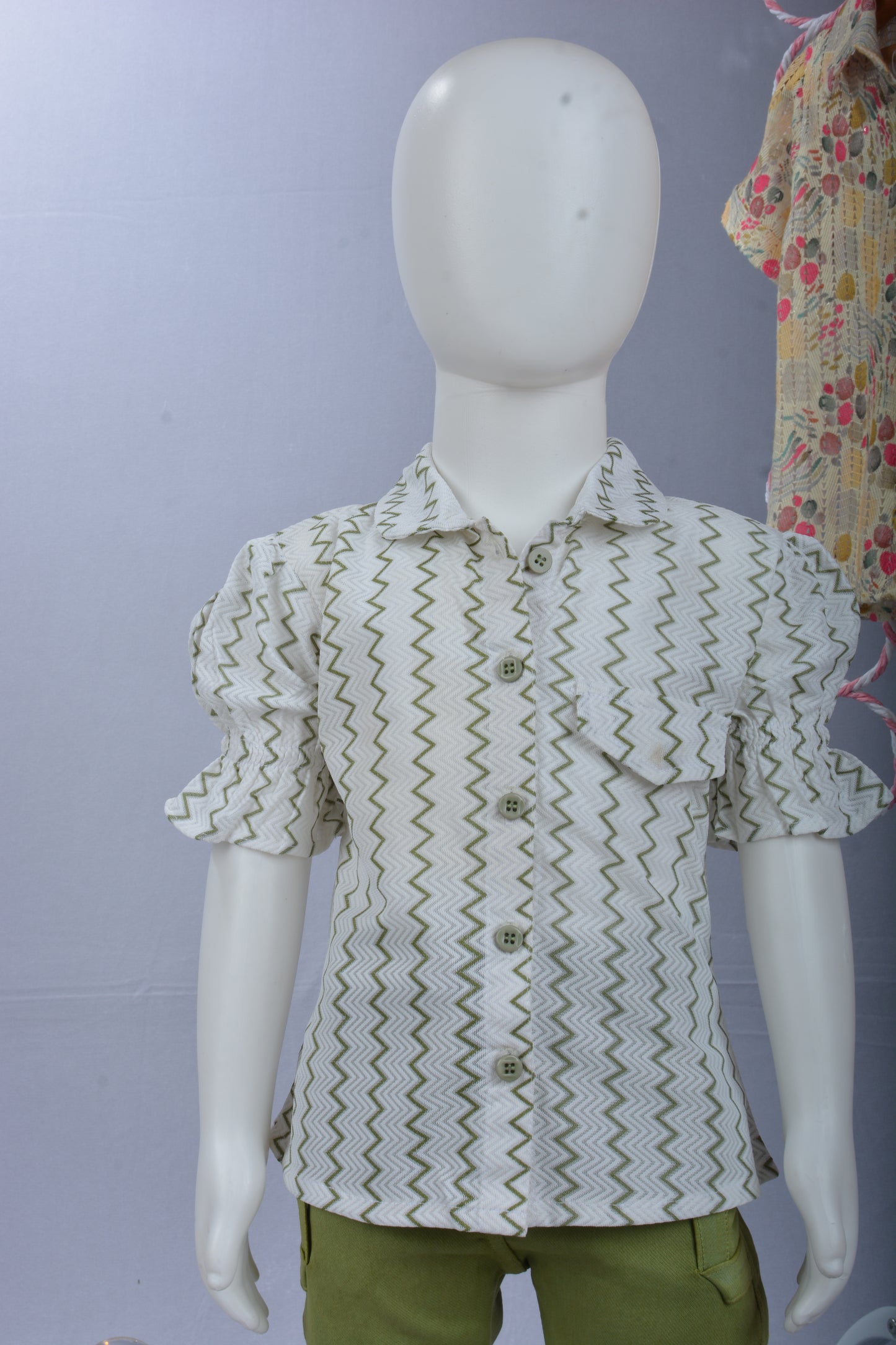 Justmaama Girls’ White Zig Zag Cotton Set – Puff Sleeve Shirt & Cargo  Trousers Outfit for Kids